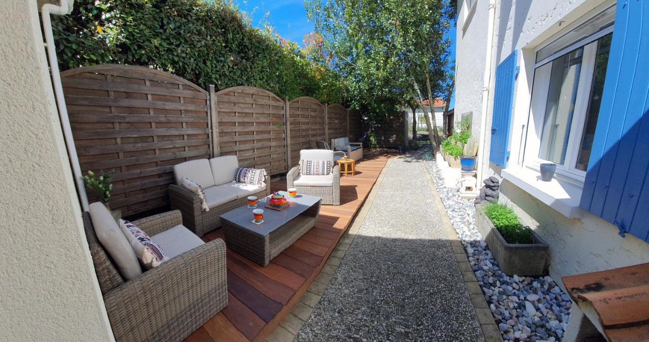 Le Petit Manoir Bed & Breakfast วูซ์-ซัวร์-แมร์ ภายนอก รูปภาพ