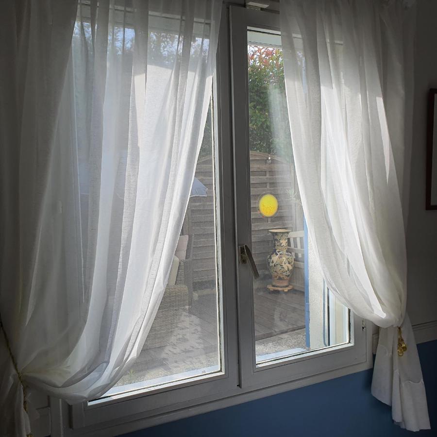 Le Petit Manoir Bed & Breakfast วูซ์-ซัวร์-แมร์ ภายนอก รูปภาพ