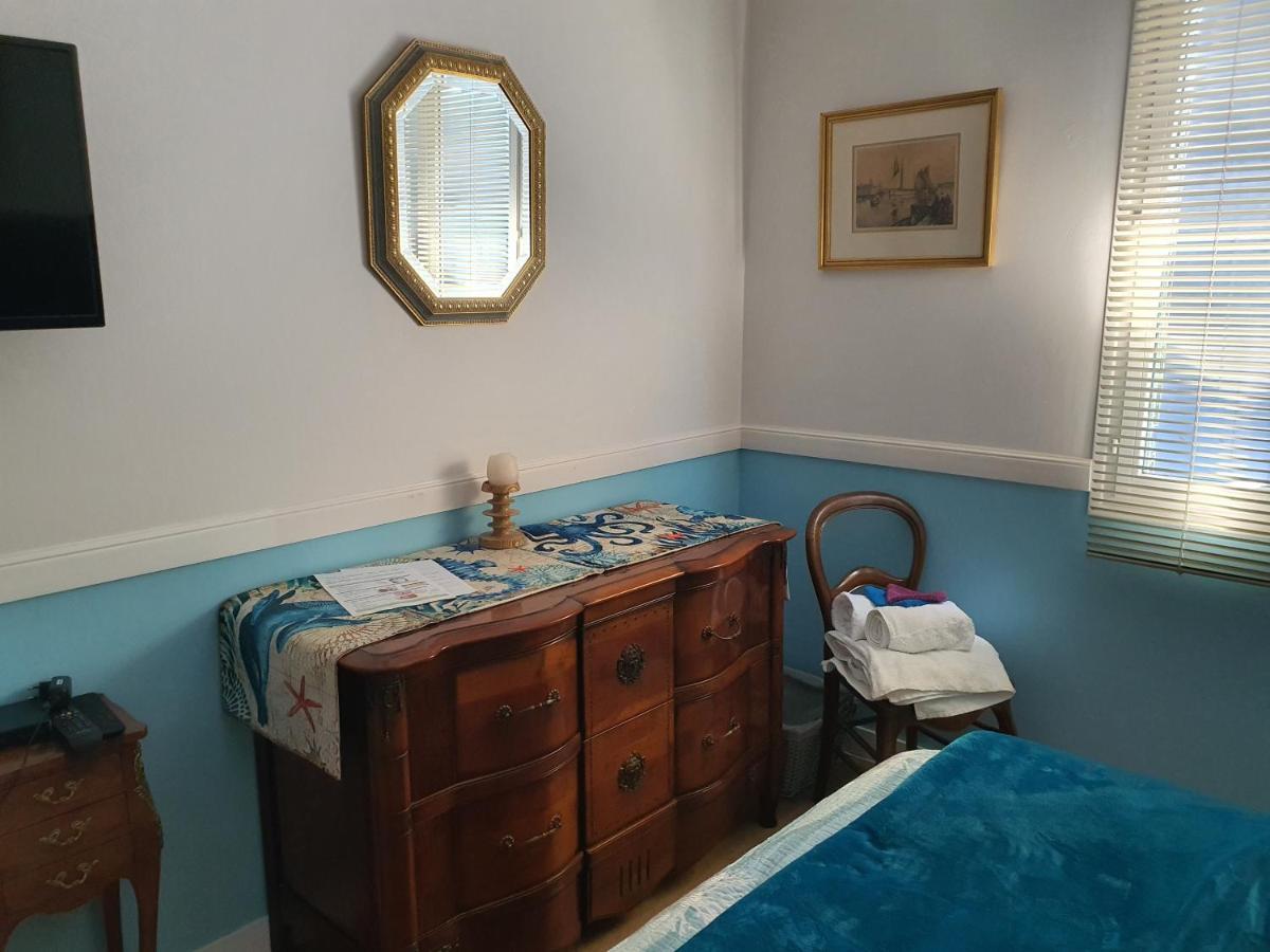 Le Petit Manoir Bed & Breakfast วูซ์-ซัวร์-แมร์ ภายนอก รูปภาพ